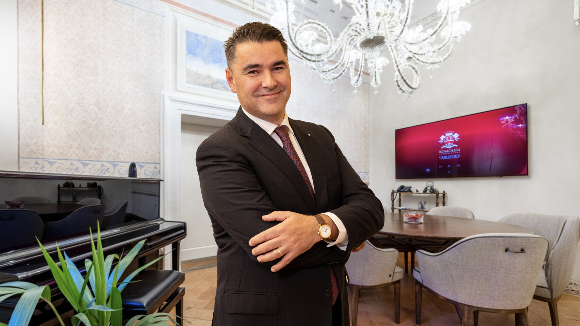 ROMOLINI IMMOBILIARE - CHRISTIE'S  INTERNATIONALE AGENTUR, DIE AUF DEN VERKAUF VON LUXUSIMMOBILIEN SPEZIALISIERT IST