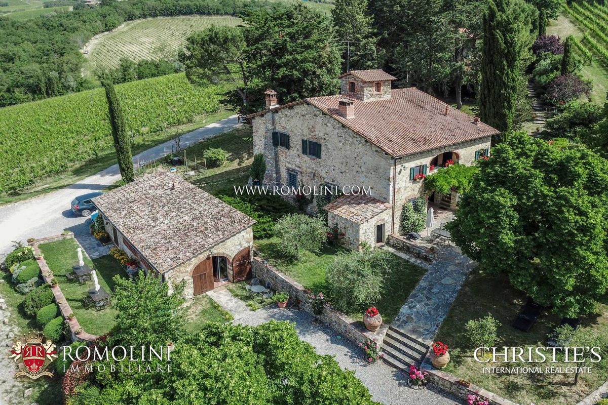 WEINGÜTER UND WEINBERGE ZU VERKAUFEN IM CHIANTI CLASSICO, TOSKANA
