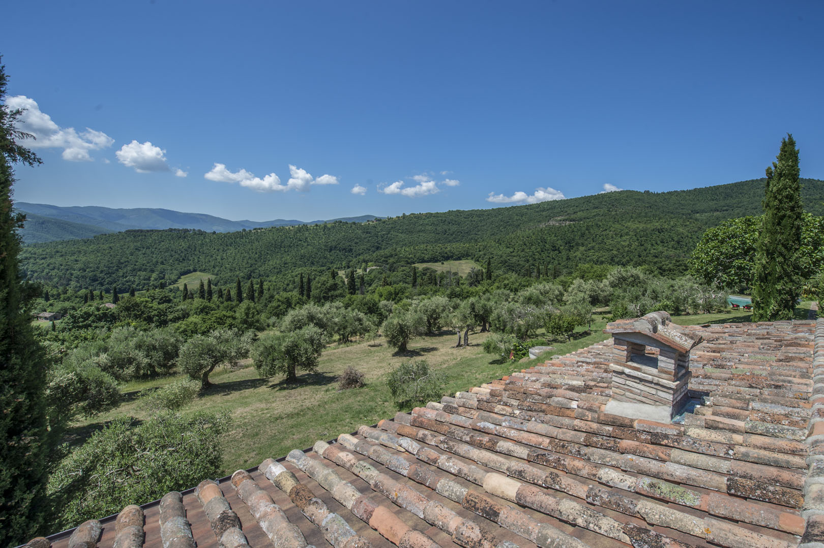 VAL DI CHIO - HOCHWERTIGE IMMOBILIEN ZU VERKAUFEN, VILLEN UND LANDHÄUSER IM VAL DI CHIO