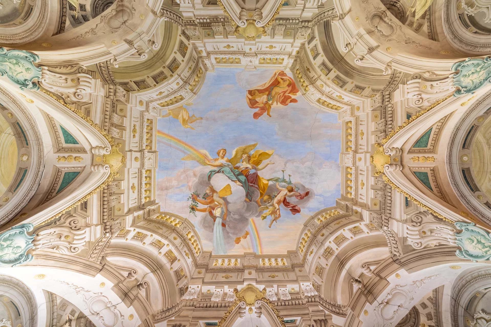 Historische Details und edle Ausstattungsmerkmale