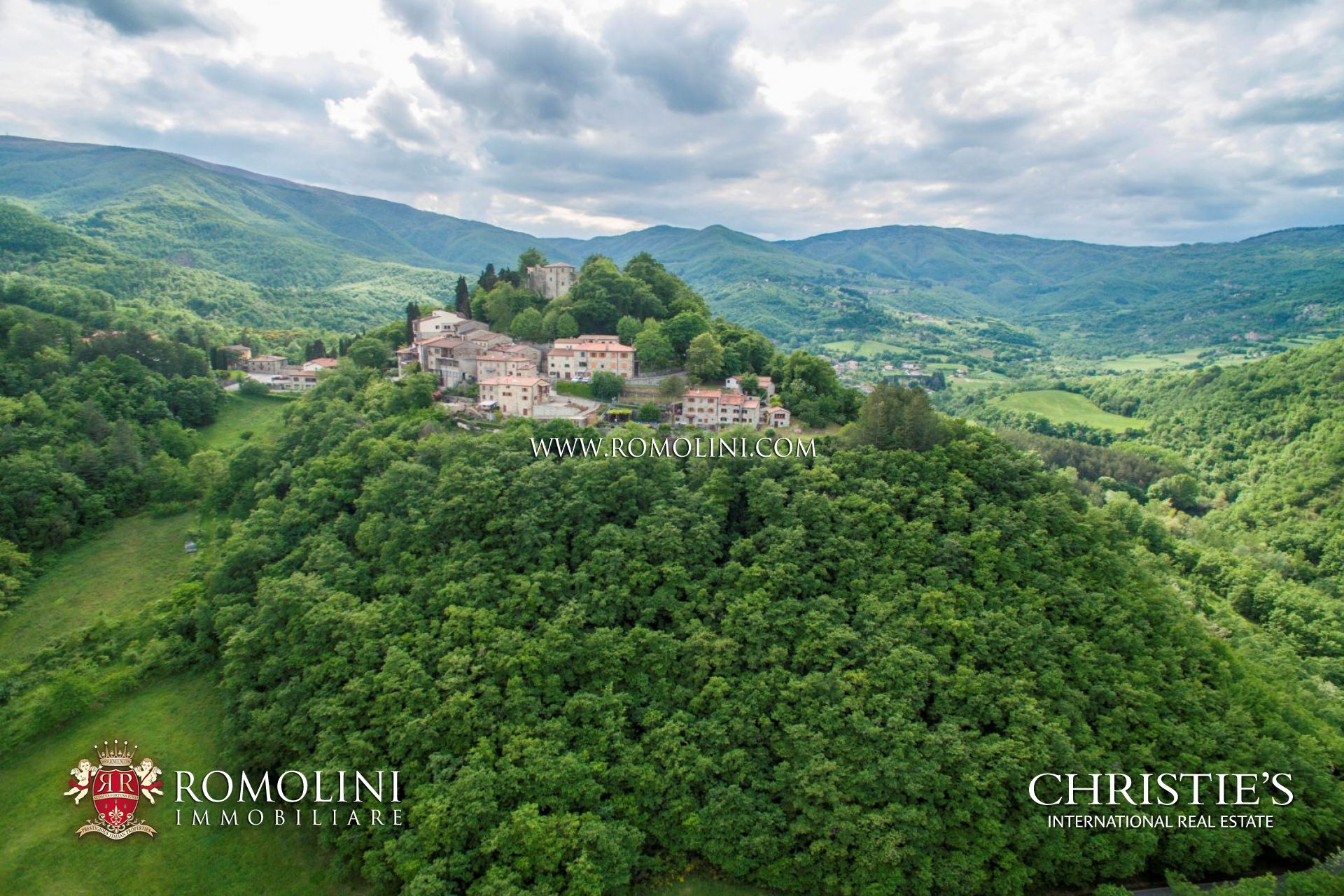 CAPRESE MICHELANGELO: LANDHÂUSER, BAUERNHÄUSER, LUXUSVILLEN UND WOHNUNGEN KAUFEN IN CAPRESE, AREZZO, TOSKANA