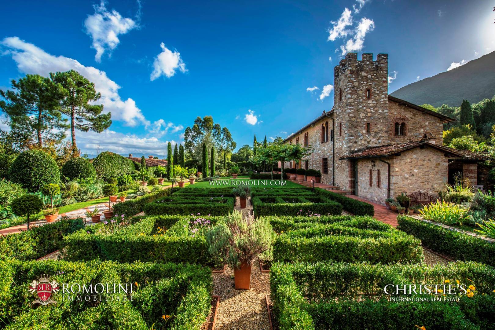 VILLA KAUFEN IN LUCCA | EXKLUSIVE IMMOBILIEN, LANDHÄUSER, VILLEN MIT MEERBLICK UND LANDGÜTER ZUM VERKAUF IN DER TOSKANA