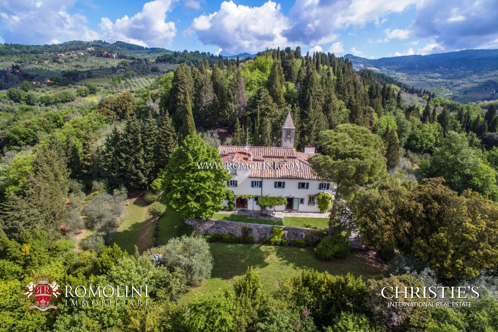 LUXUSVILLEN IN FIESOLE ZU VERKAUFEN - HISTORISCHE IMMOBILIEN MIT BLICK AUF FLORENZ