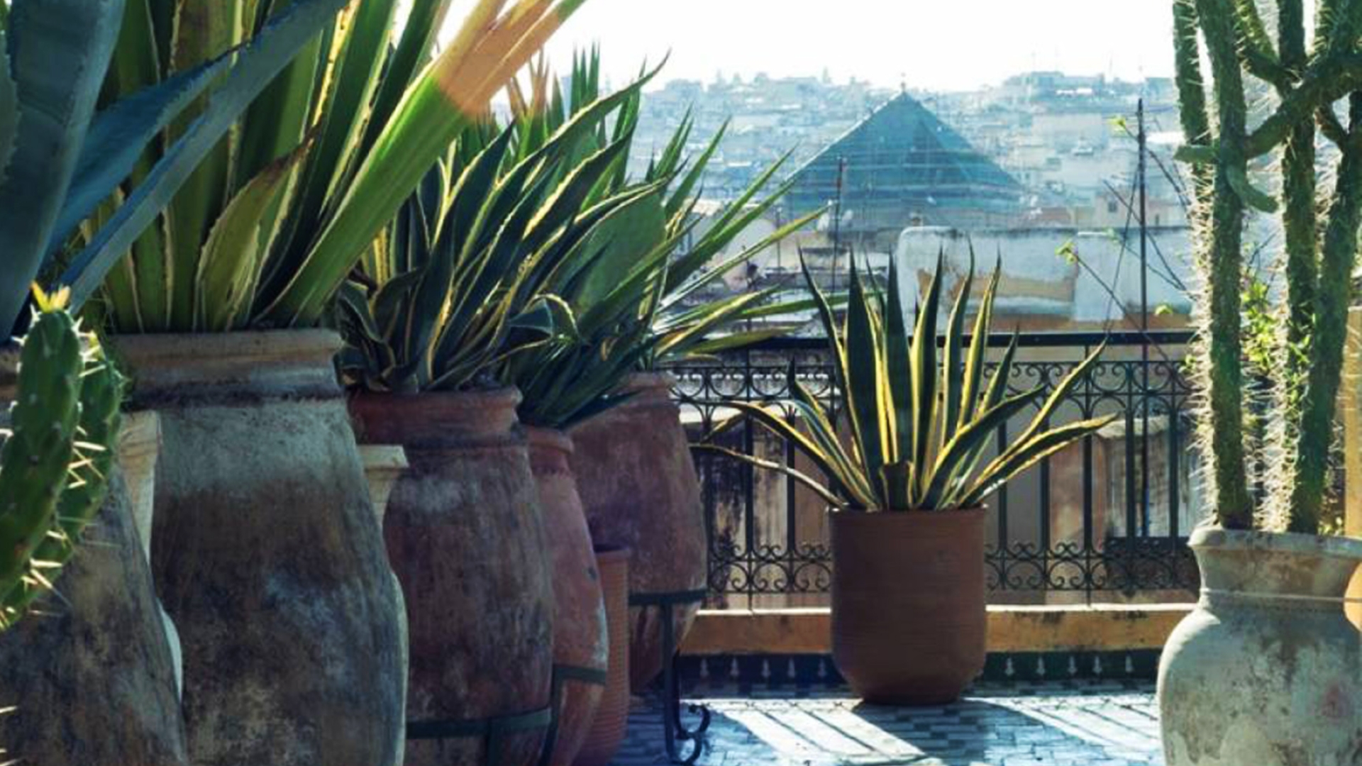 LUXUSVILLEN, RIADS UND EXKLUSIVE HOTELS IN FÈS, MAROKKO, ZU VERKAUFEN