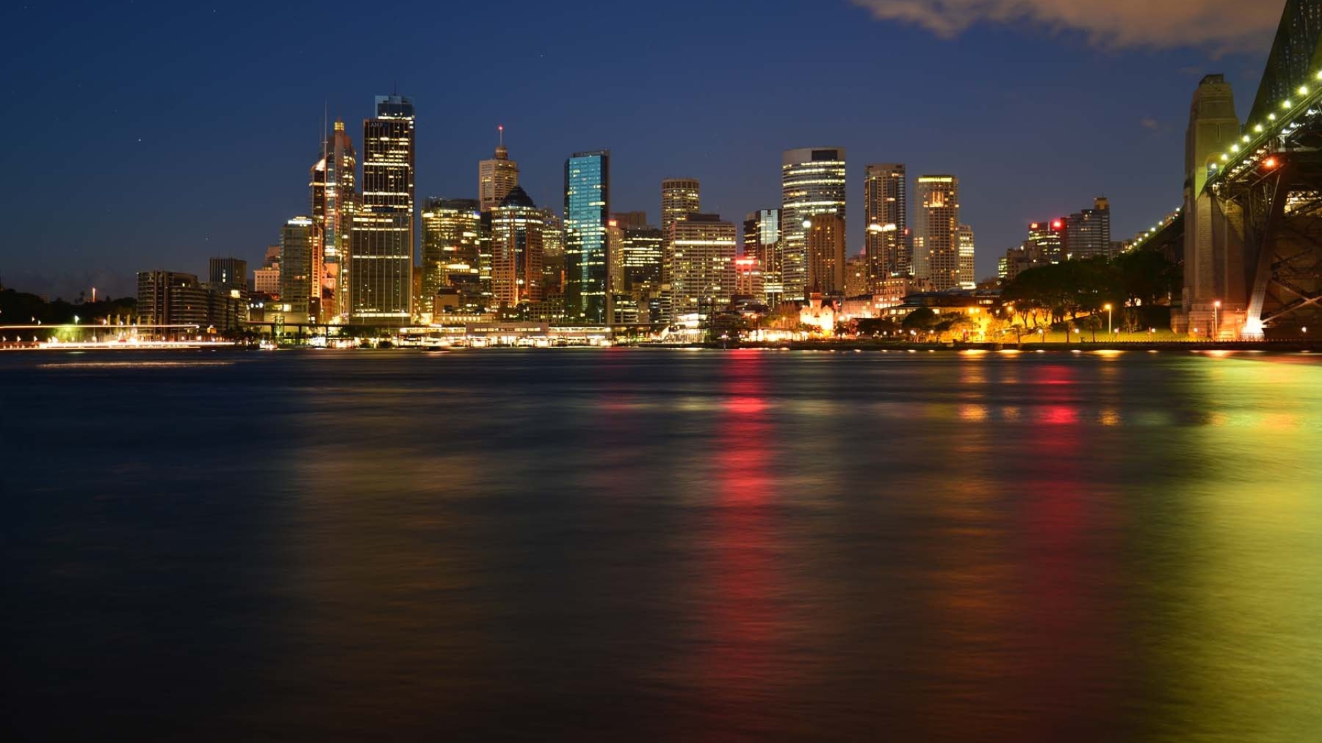 MODERNE VILLEN UND WOHNUNGEN AM MEER IN PYRMONT, SYDNEY, ZU VERKAUFEN