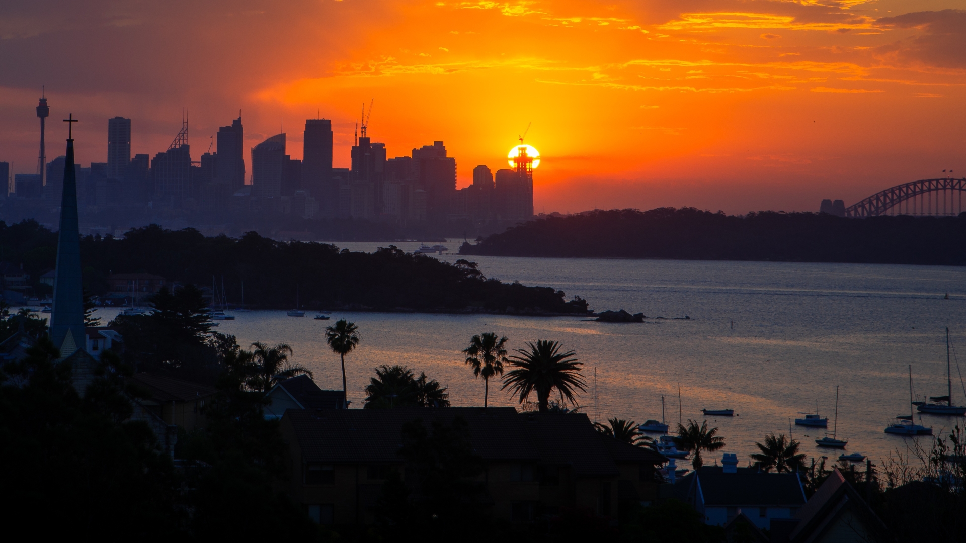 KÜSTENVILLEN UND WOHNUNGEN ZUM VERKAUF IN PALM BEACH, SYDNEY - AUSTRALIEN