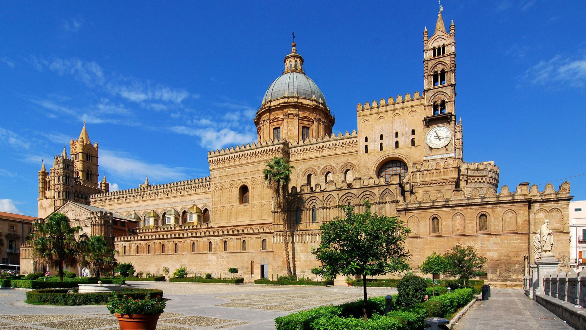 LUXUSVILLEN, HOTELS UND EXKLUSIVE WOHNUNGEN ZUM VERKAUF IN PALERMO, SIZILIEN