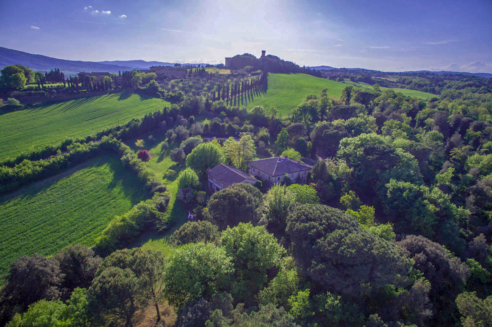 BUONCONVENTO, TOSKANA: LANDHÄUSER, VILLEN UND AGRITURISMI ZU VERKAUFEN IN BUONCONVENTO, TOSKANA, CRETE SENESI