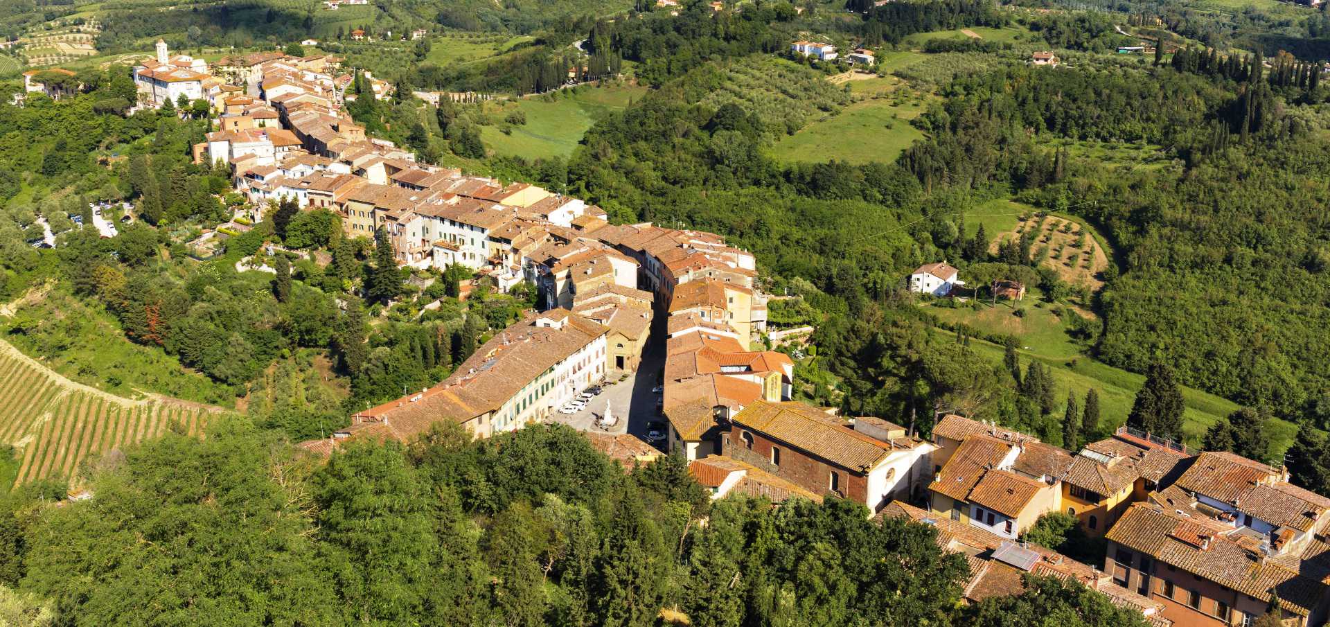 SAN MINIATO: LANDHÄUSER, LUXUSVILLEN, AGRITURISMI UND WEINGUTER IN SAN MINIATO ZU VERKAUFEN, PISA, TOSKANA