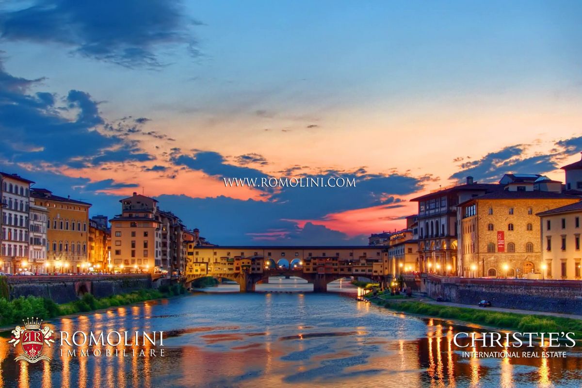 LUXUSWOHNUNGEN AM LUNGARNO, ZUM VERKAUF STEHENDE HÄUSER UND WOHNUNGEN AN DEN LUNGARNI, PALAZZO, LUXUSHOTEL AM LUNGARNO IN FLORENZ