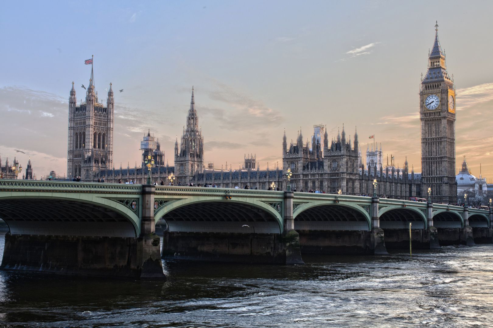 ENGLAND - LUXUSIMMOBILIEN IN LONDON ZU VERKAUFEN