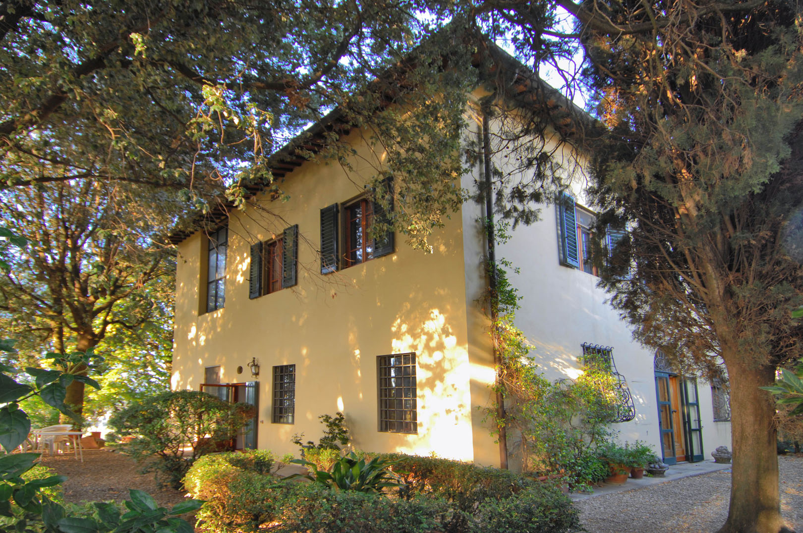 LUXUSVILLA ZU VERKAUFEN FLORENZ