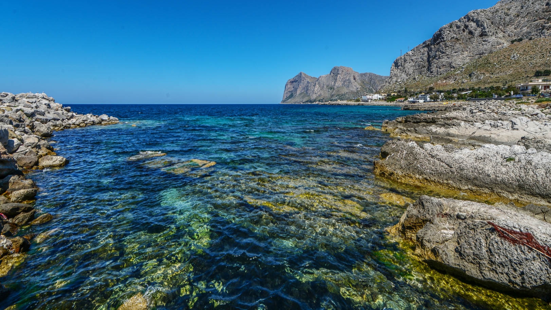 HÄUSER UND VILLEN MIT MEERBLICK UND AM MEER IN SIZILIEN ZU VERKAUFEN 