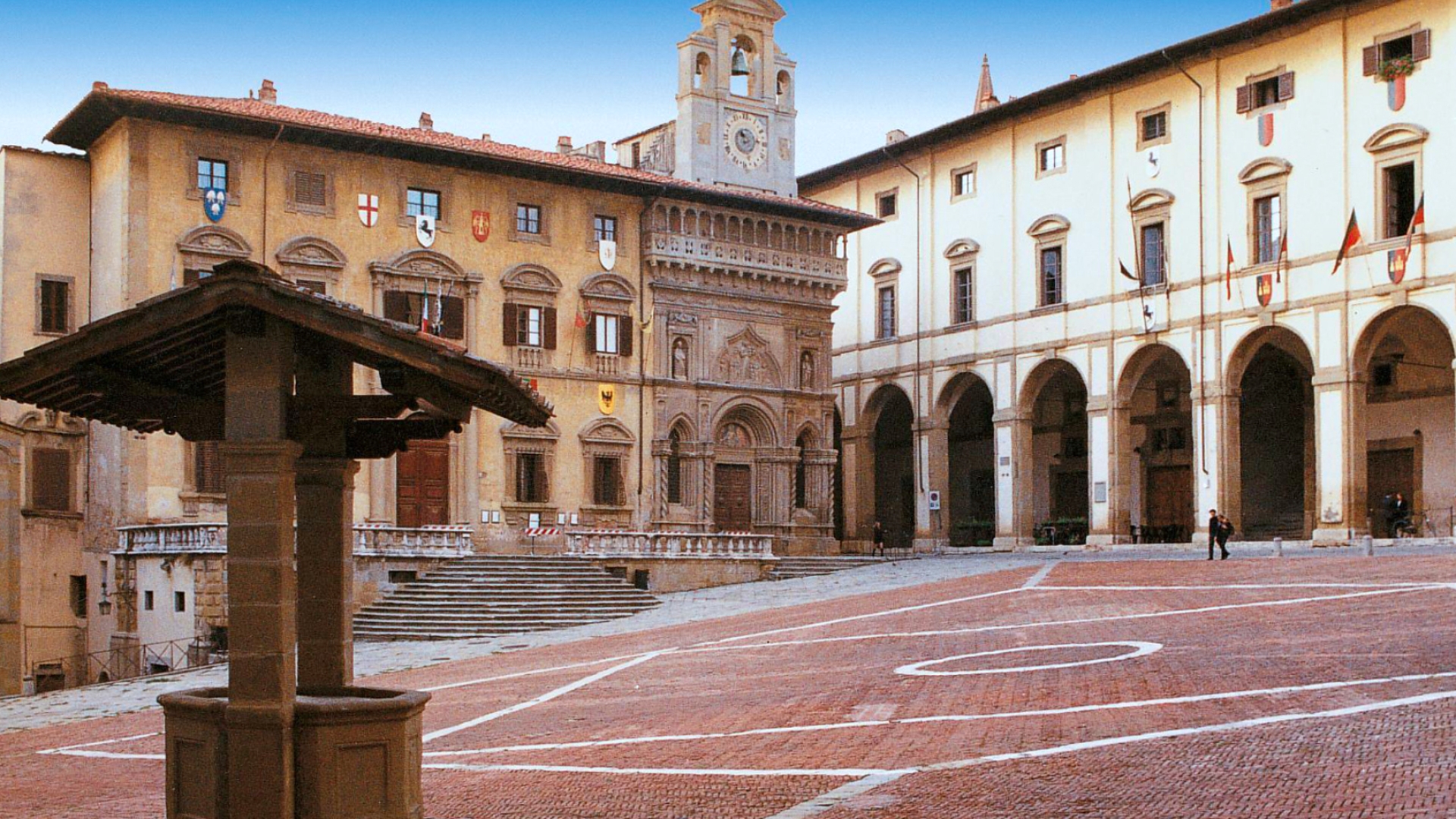 EXKLUSIVE WOHNUNGEN IN AREZZO ZU VERKAUFEN - WEINGUT UM AREZZO ZU VERKAUFEN