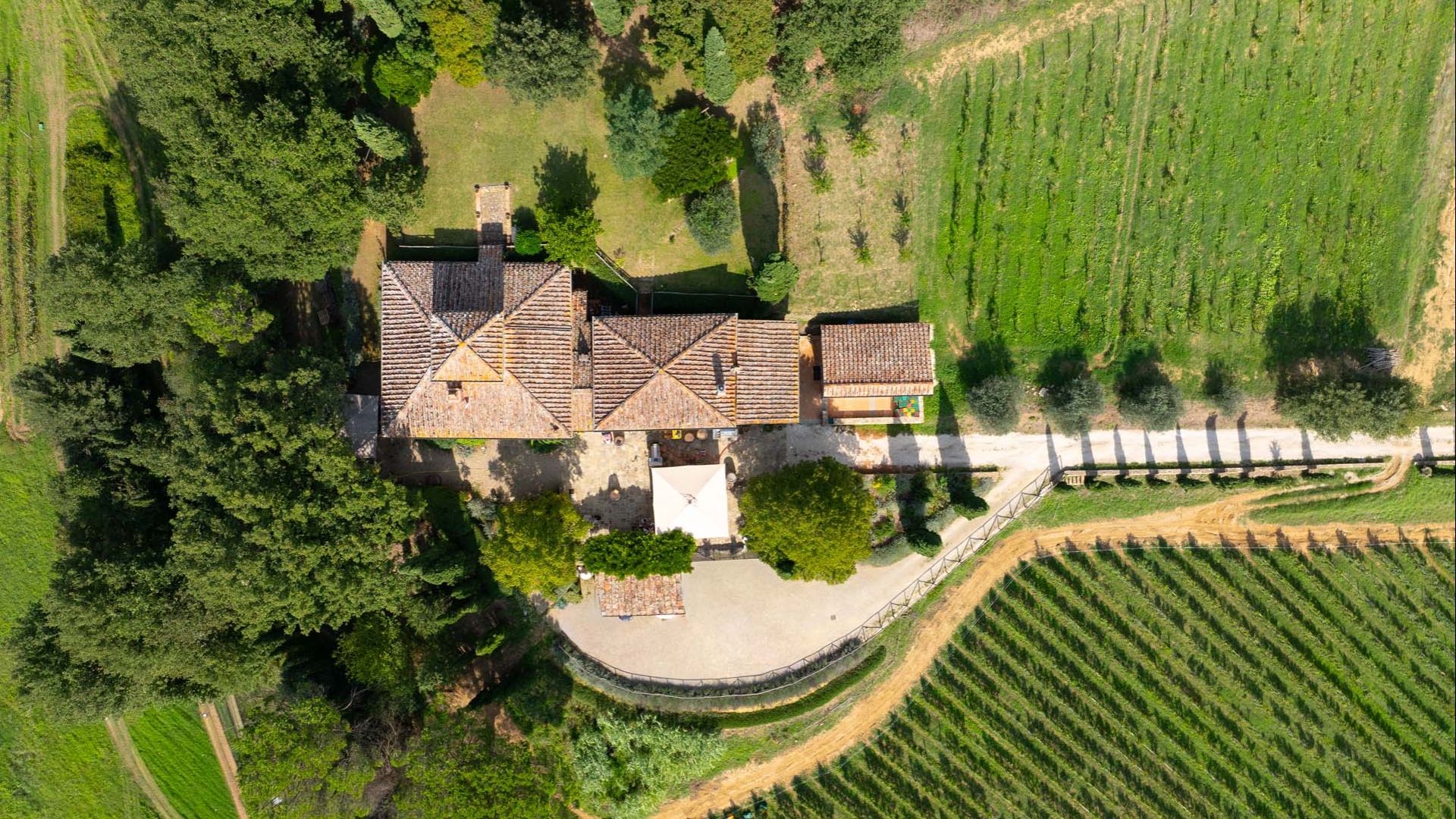 LANDHÄUSER IN DER FLORENZ ZU VERKAUFEN, CHIANTI FLORENCE, FLORENTINISCHE HÜGEL, VALDARNO, MUGELLO 