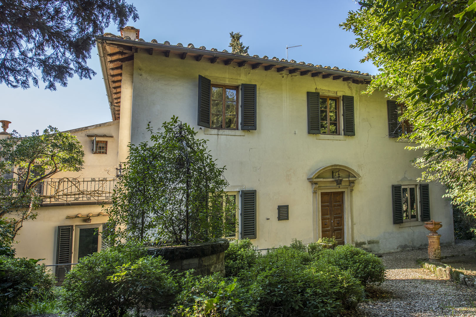 LUXUSVILLA ZU VERKAUFEN FLORENZ