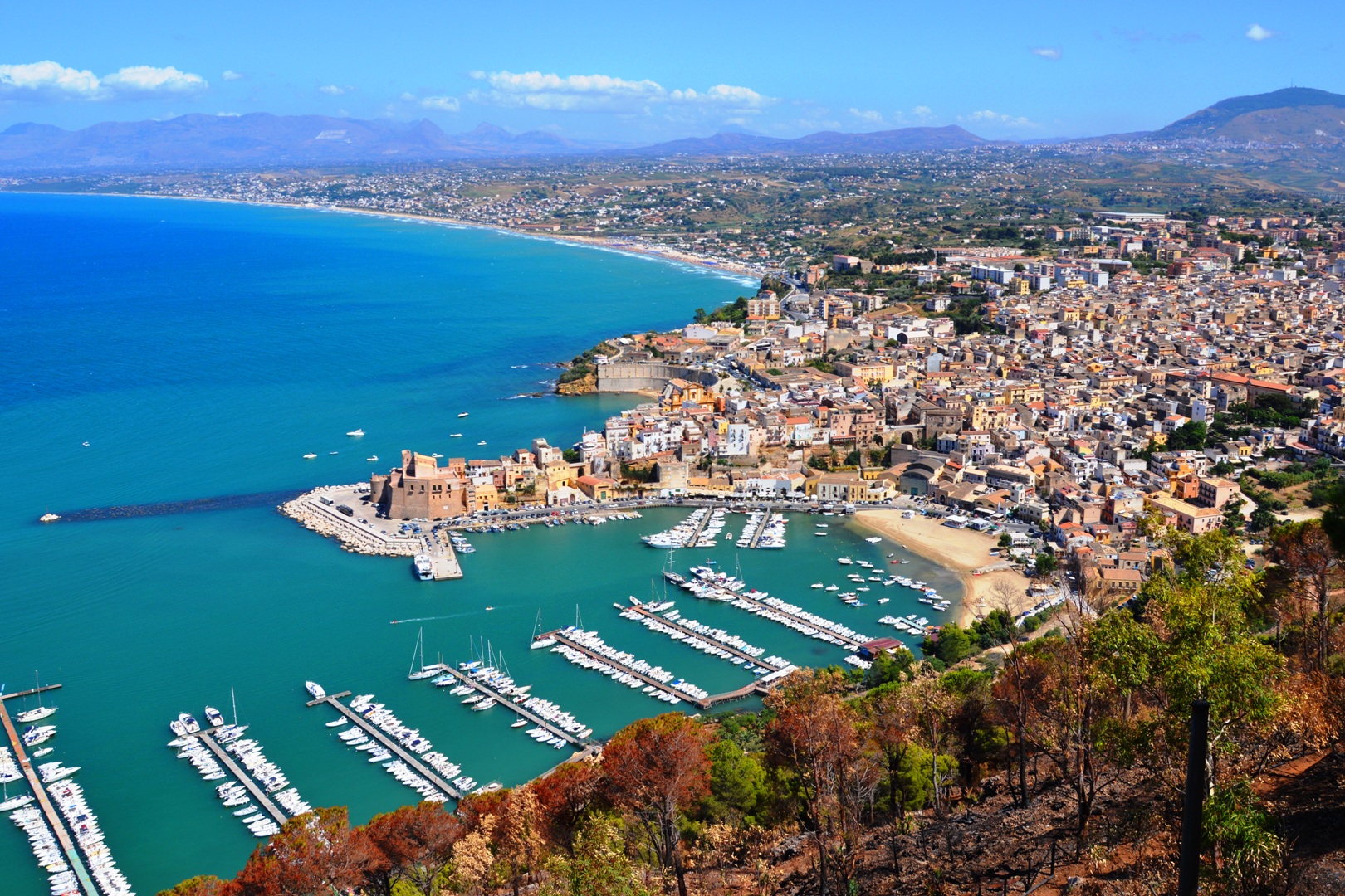 TRAPANI, SIZILIEN - LUXUSVILLEN UND WOHNUNGEN MIT MEERBLICK ZUM VERKAUF 