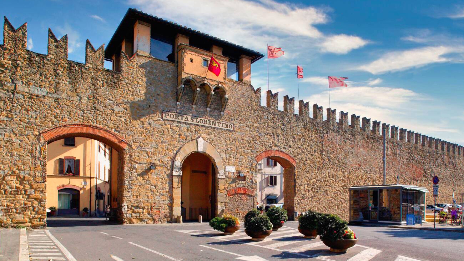 IMMOBILI ZU VERKAUFEN IN DER PORTA SAN LORENTINO, AREZZO: STADTHÄUSER, WOHNUNGEN UND APPARTEMENTS