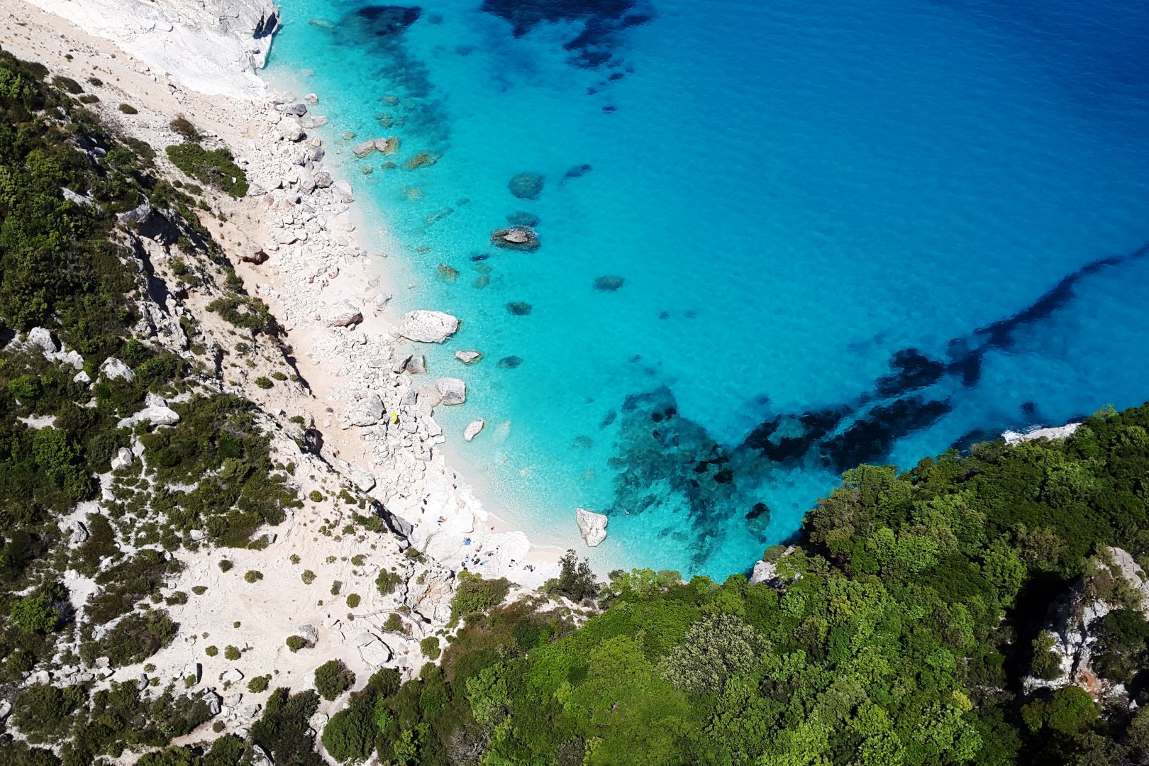 SARDINIEN - HÄUSER AM MEER, VILLEN MIT MEERBLICK UND WOHNUNGEN ZU VERKAUFEN