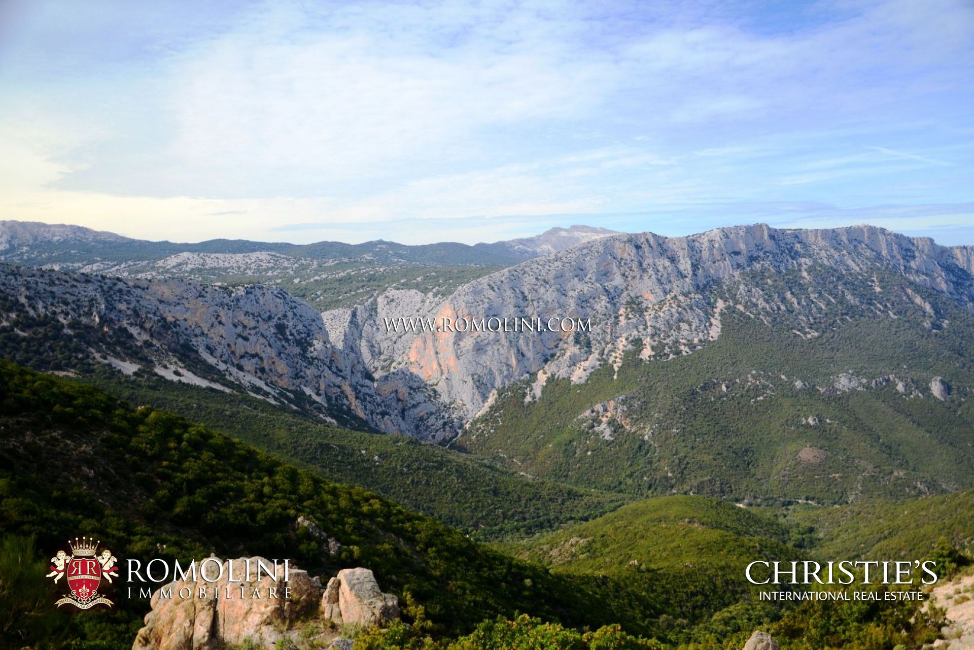 SARDINIEN - HÄUSER AM MEER, VILLEN MIT MEERBLICK UND WOHNUNGEN ZU VERKAUFEN