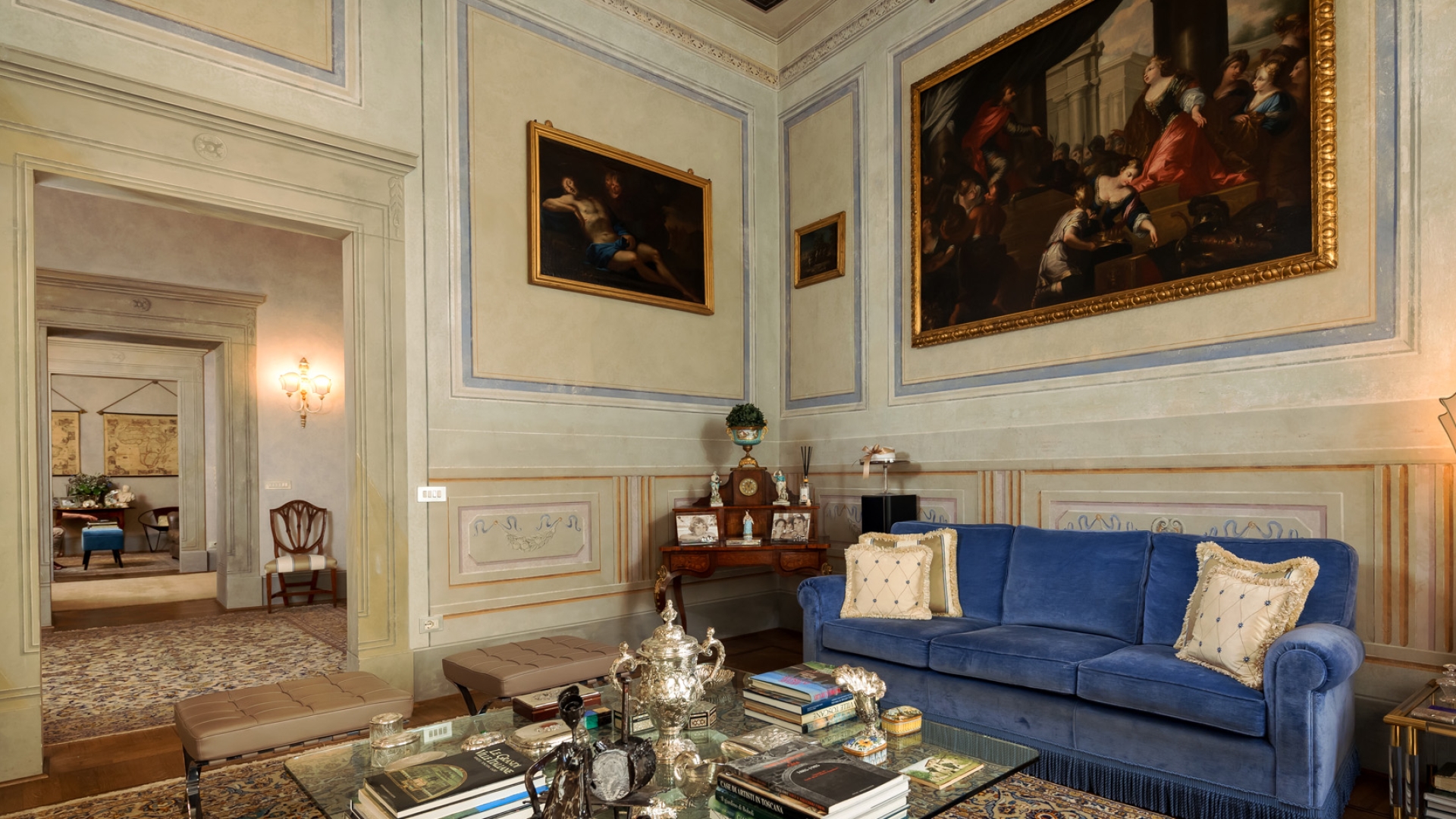 WOHNUNG ZU VERKAUFEN IM STADTZENTRUM VON AREZZO, WOHNUNGEN, STADTHÄUSER MIT GARTEN UND GARAGE ZU KAUFEN IN AREZZO