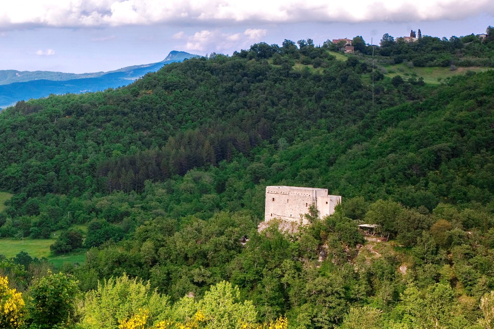 CASENTINO, REAL ESTATE AND LUXURY ITALIAN PROPERTY FOR SALE