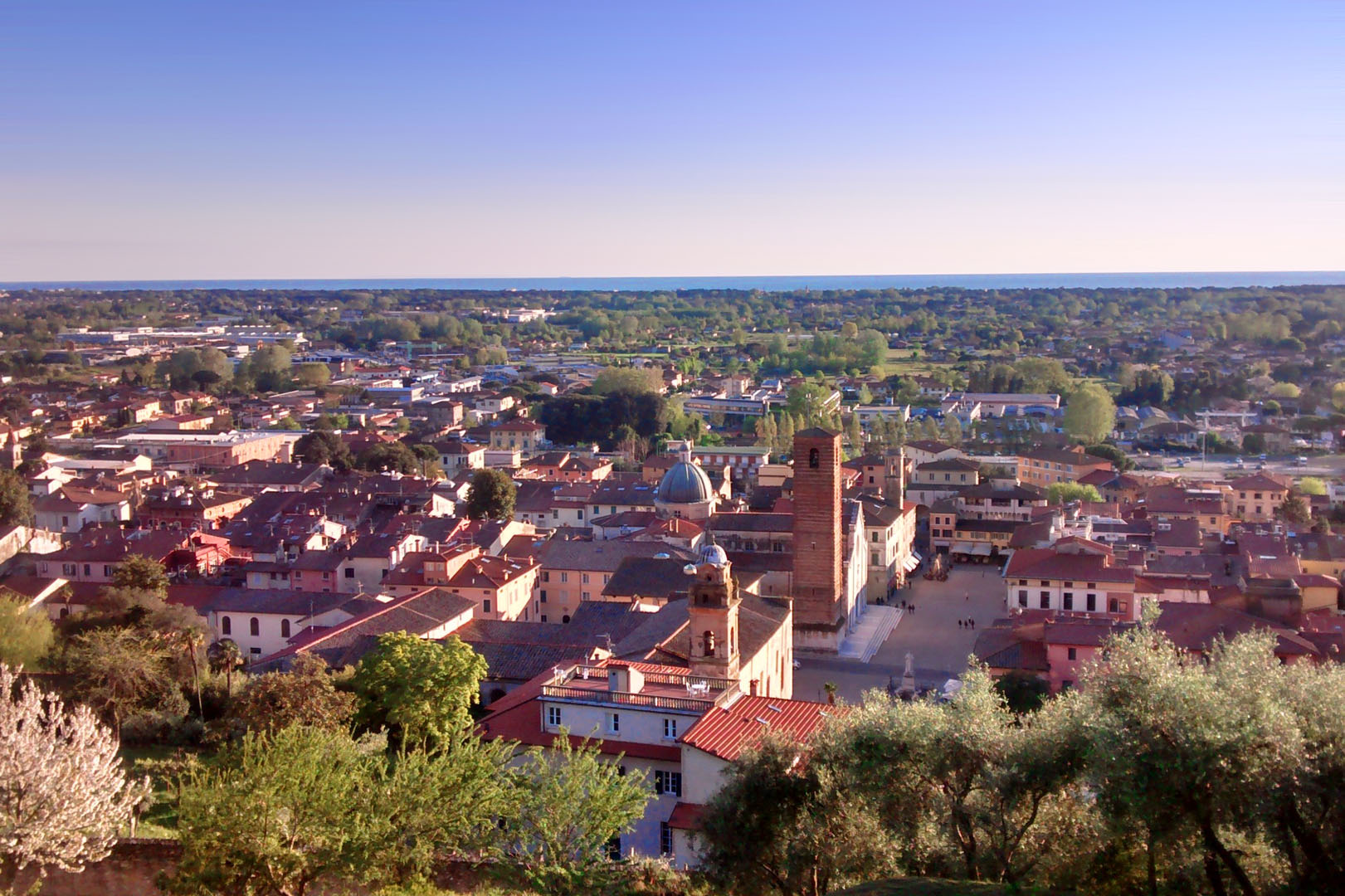 VERSILIA REAL ESTATE LUXURY ITALIAN PROPERTY FOR SALE IN VERSILIA