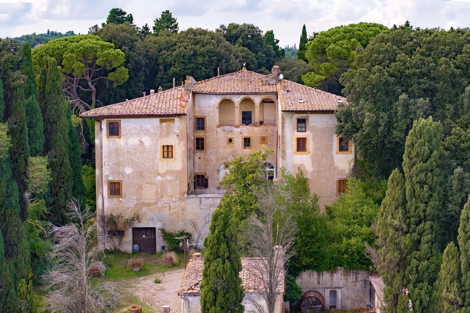 Buying a historic residence: essential checks before purchase