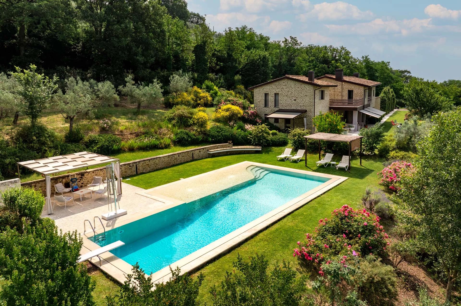 Contemporary villas and architecture integrated into the landscape