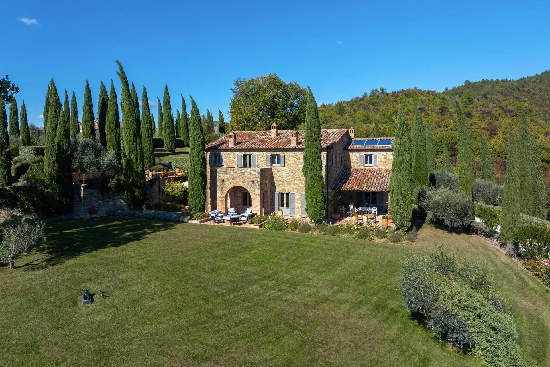 The Umbrian farmhouse: icon of authentic luxury