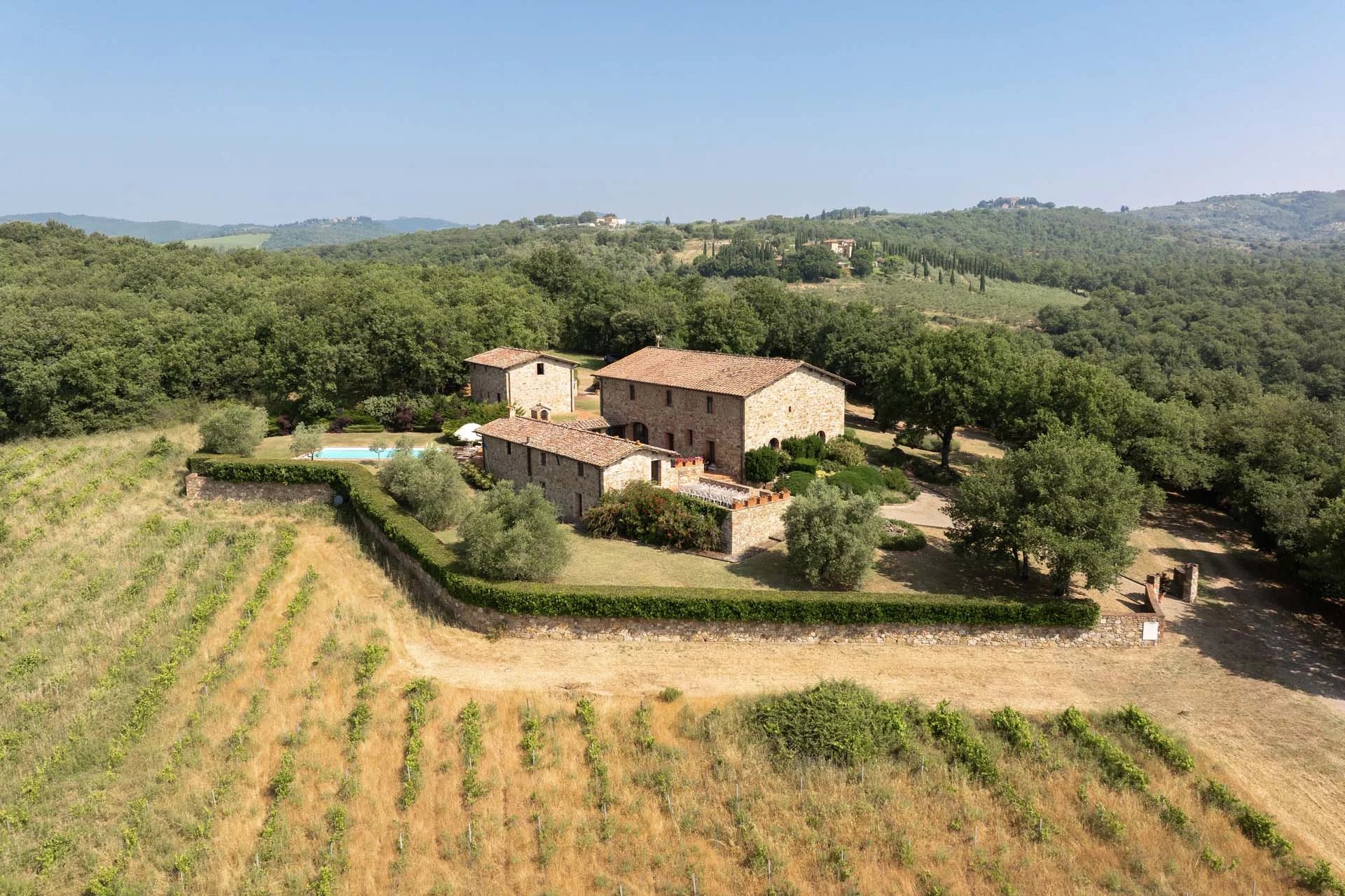 Tuscan architecture that preserves its soul