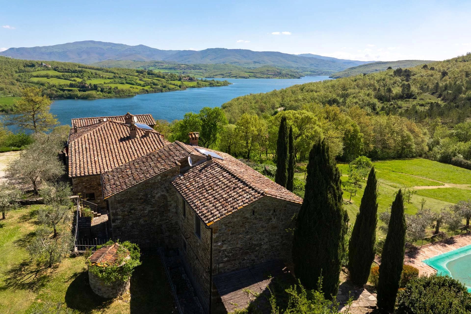 Private residence or charming hospitality