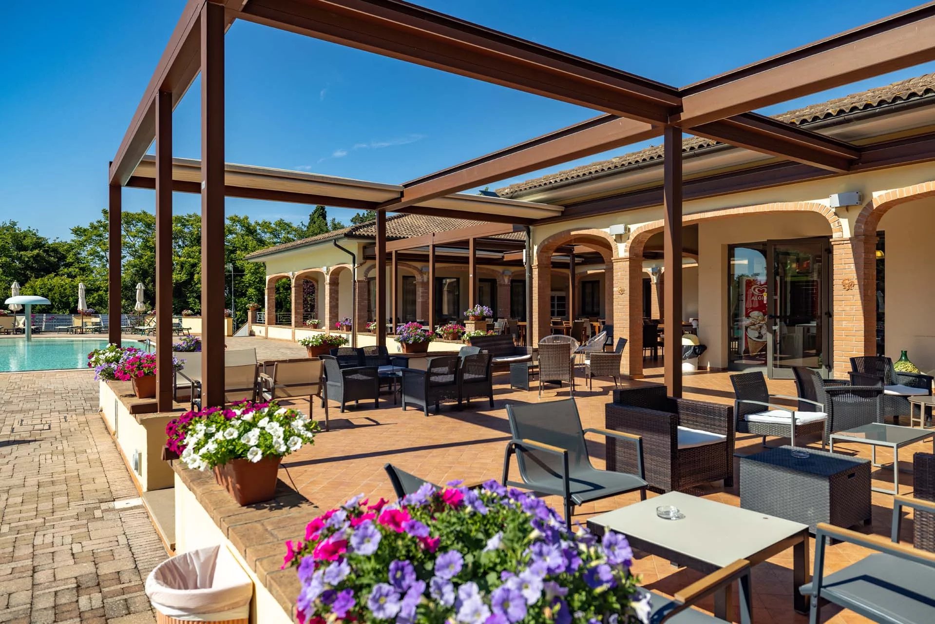 Dining, Hospitality, and Shared Amenities
