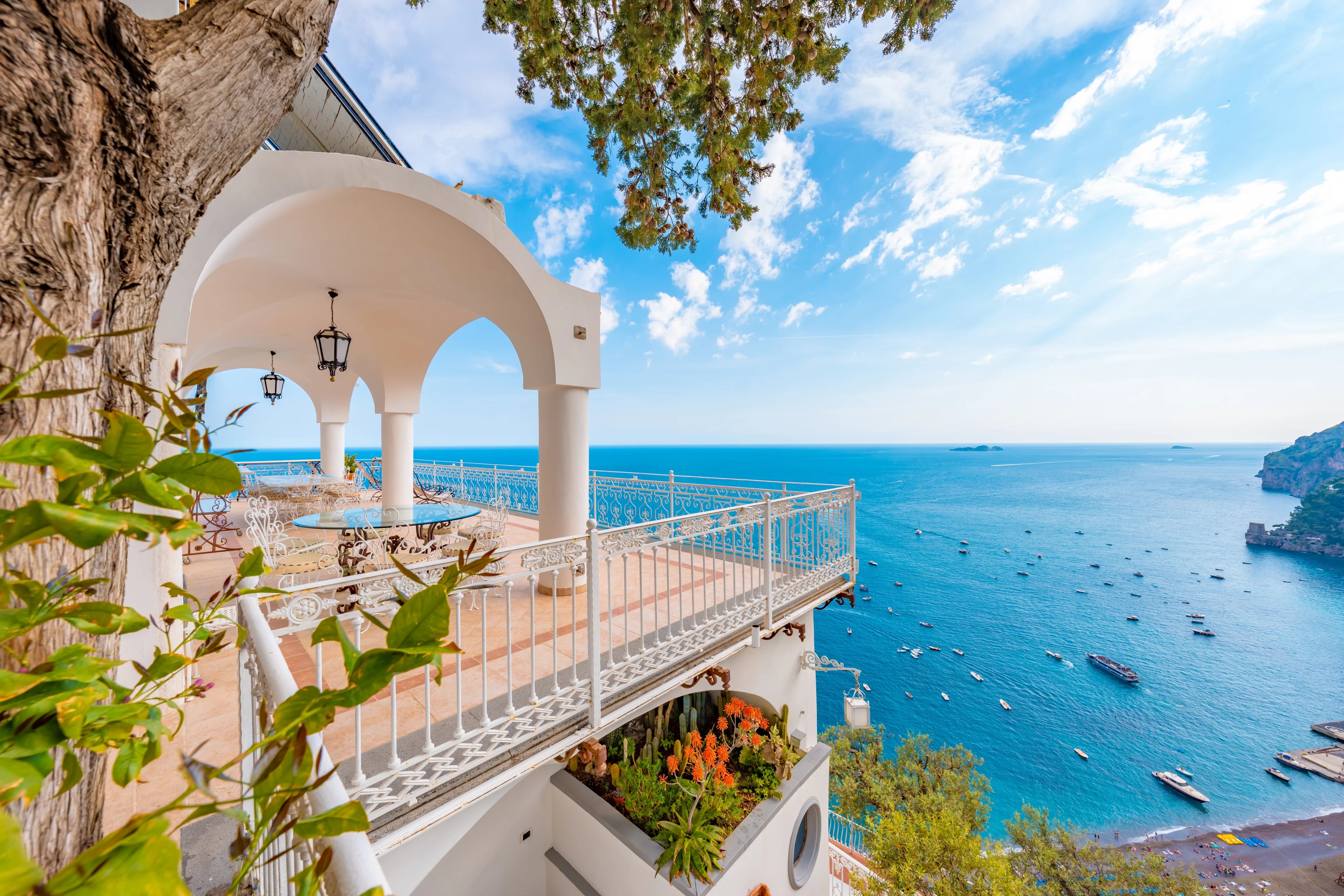 Life by the sea: light, views and Mediterranean atmosphere