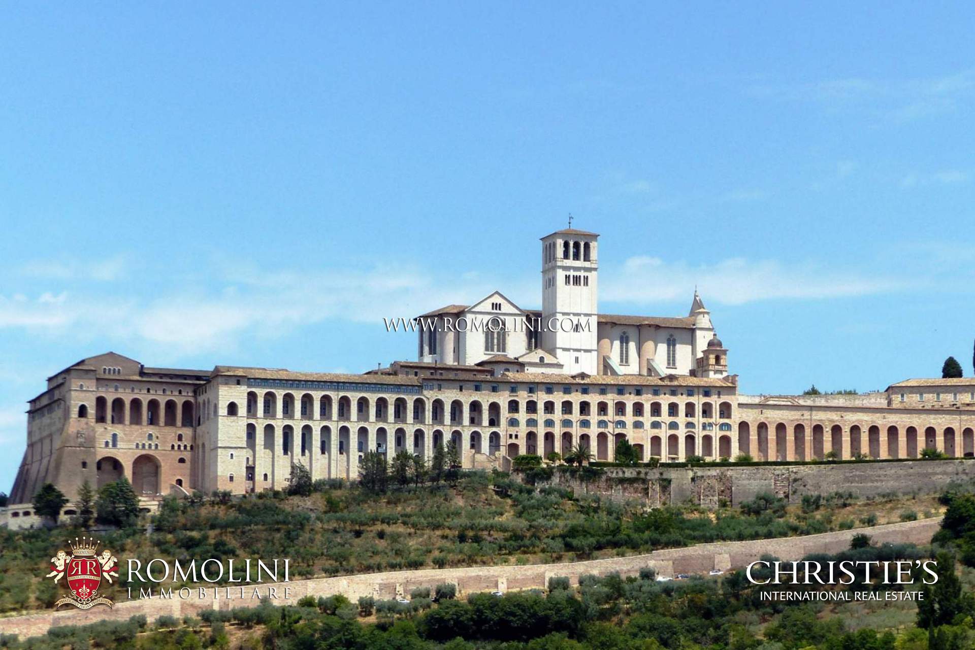 ASSISI, UMBRIA - FARMHOUSES AND VILLAS FOR SALE IN ASSISI, MEDIEVAL CASTLES AND TOWERS FOR SALE IN UMBRIA