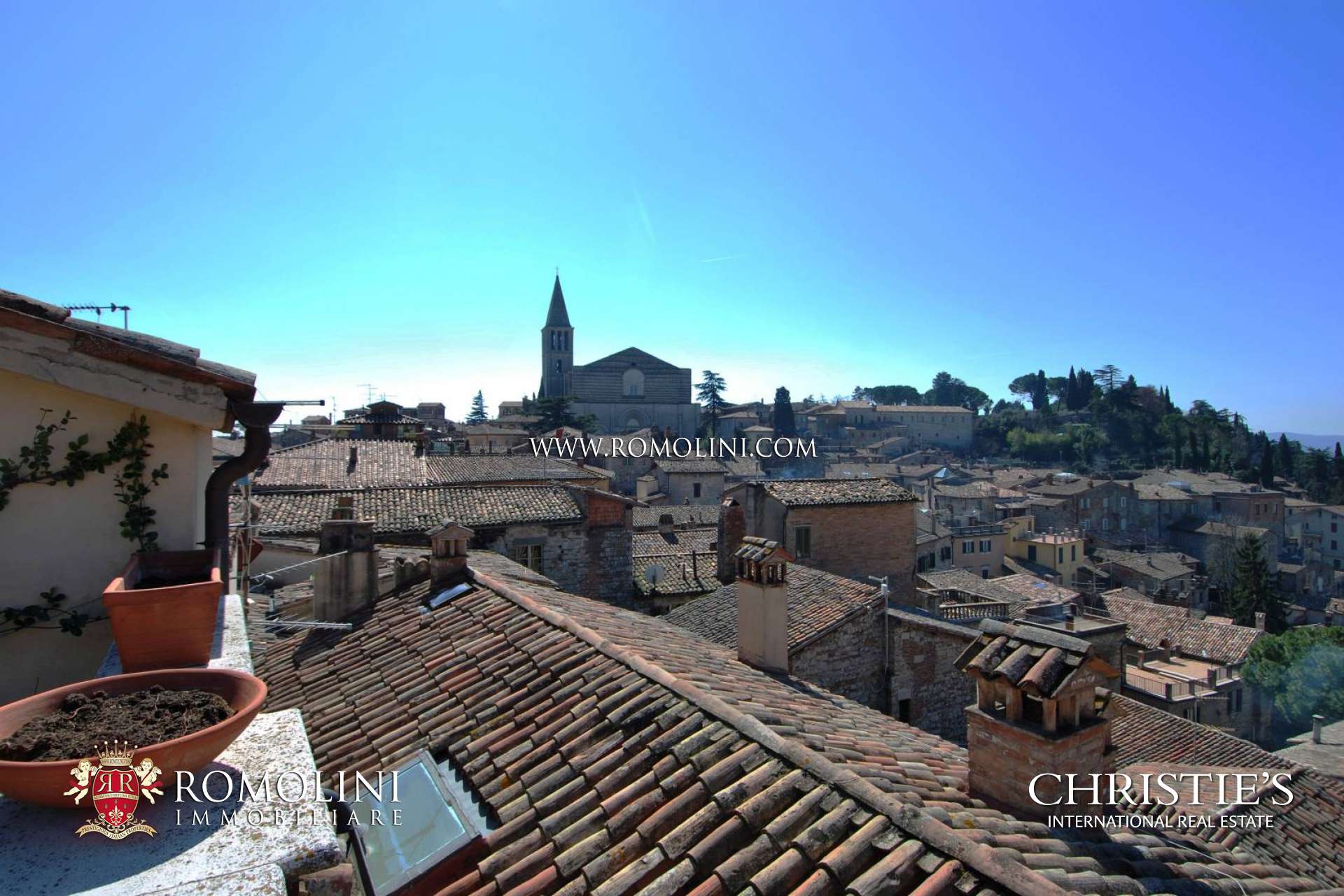 FARMHOUSES AND VILLAS FOR SALE IN TODI - CASTLES, MEDIEVAL TOWERS AND ESTATES FOR SALE, UMBRIA