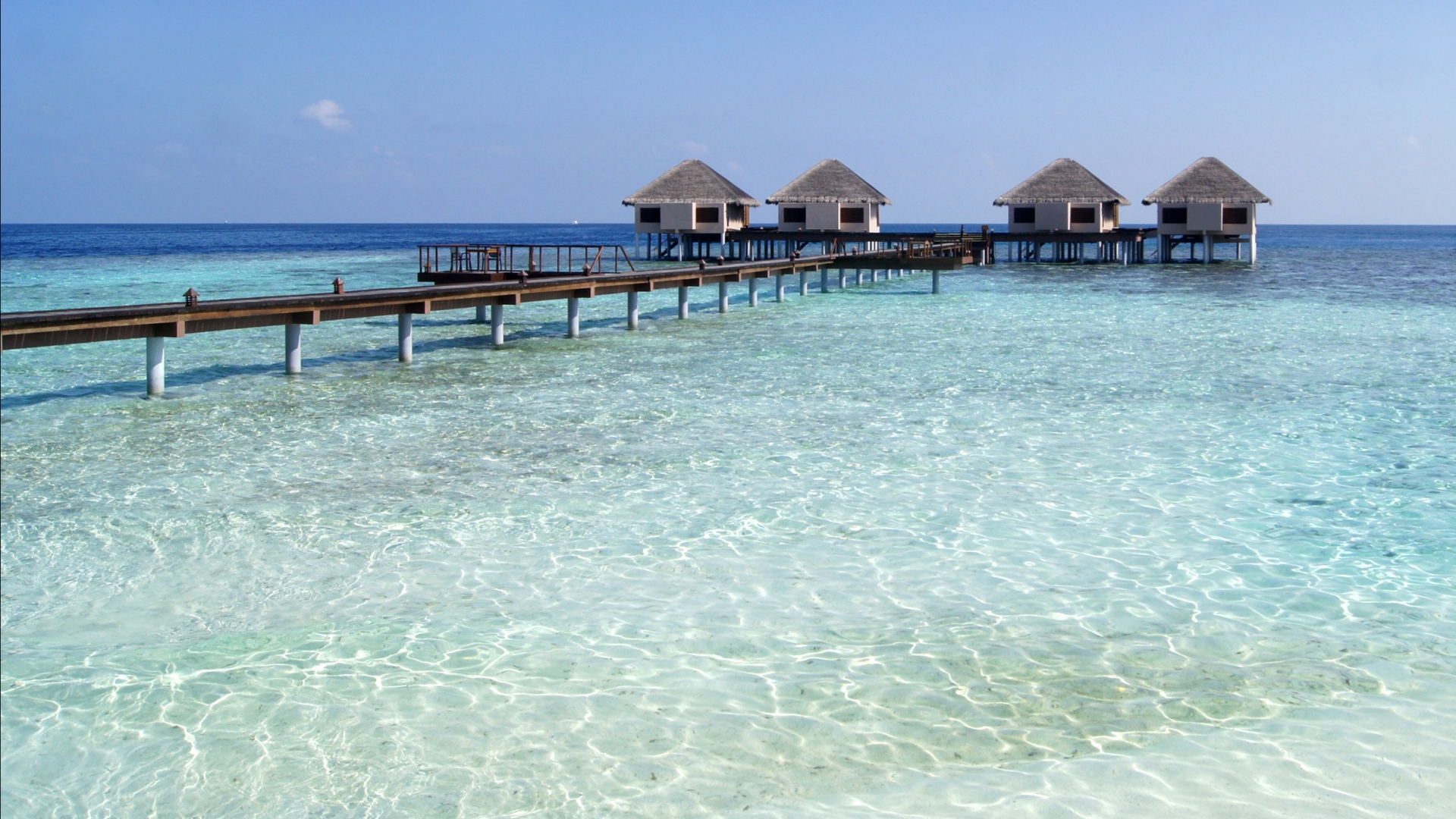 MALDIVES, KUNAFUNAFARU - PRIVATE ISLANDS FOR SALE - LUXURY RESORTS HOTEL WATERFRONT VILLAS IN THE MALDIVES