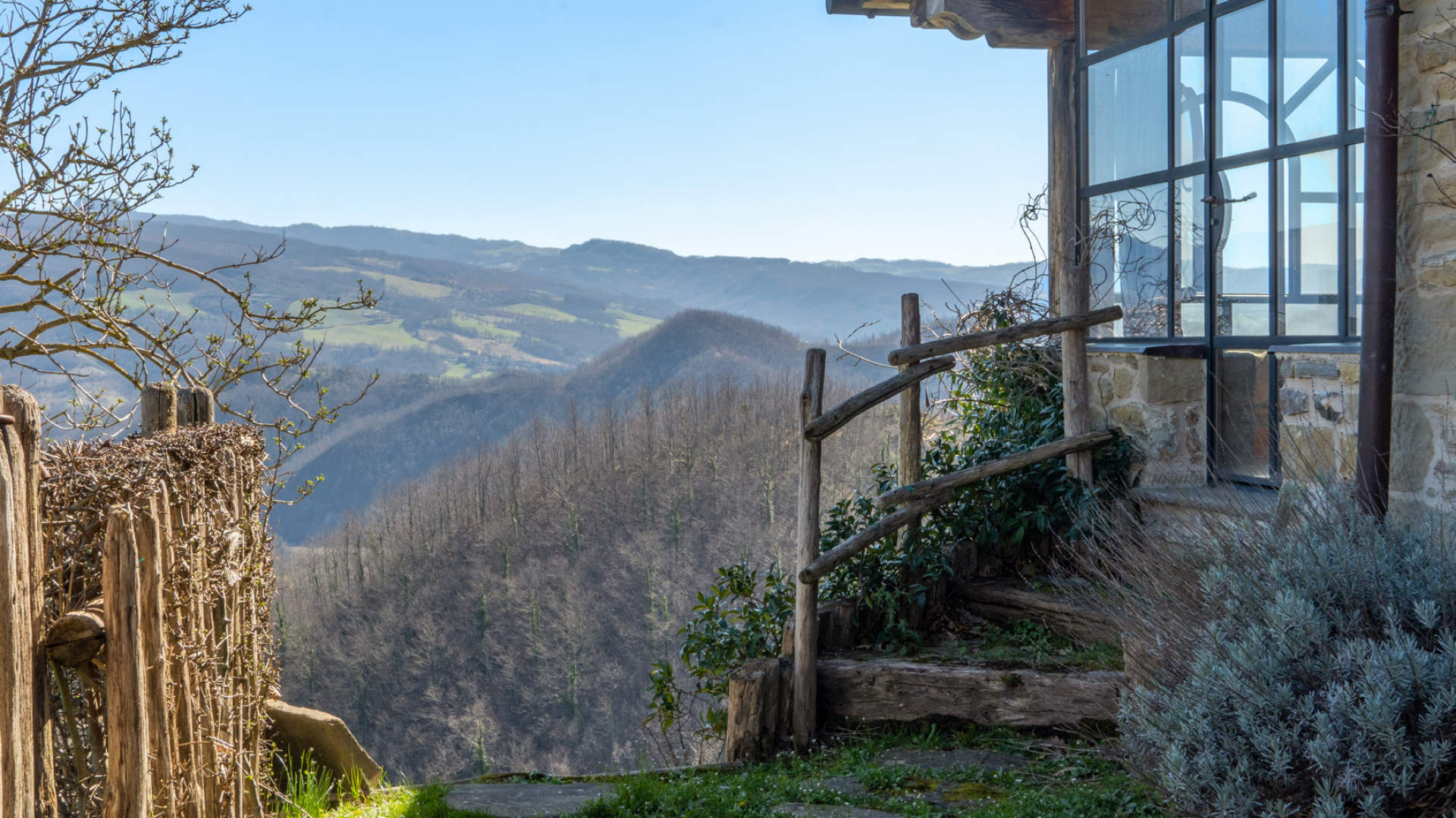 RUSTIC FARMHOUSES AND VILLAS FOR SALE IN SANT'AGATA FELTRIA, EMILIA-ROMAGNA