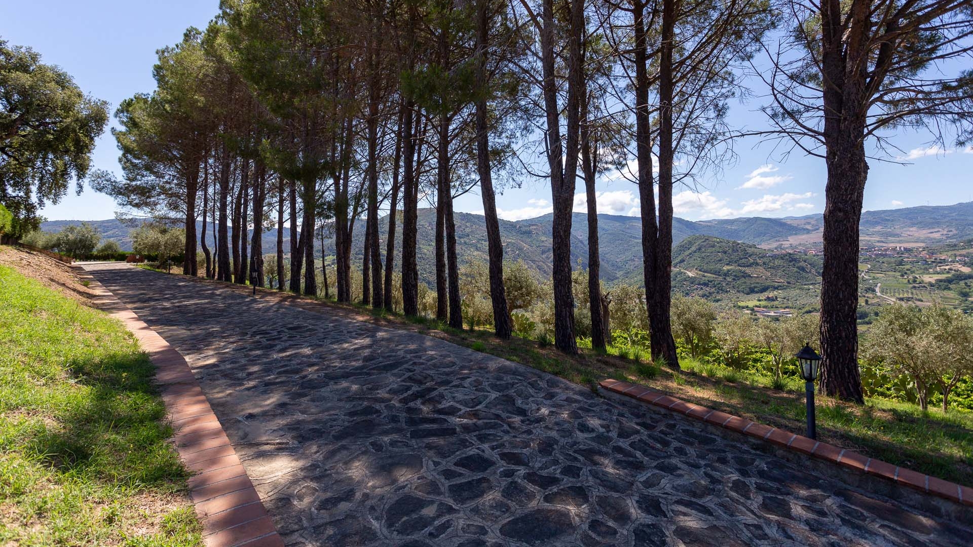 WATERFRONT VILLAS, EXCLUSIVE APARTMENTS AND RURAL ESTATES FOR SALE IN PATTI, SICILY