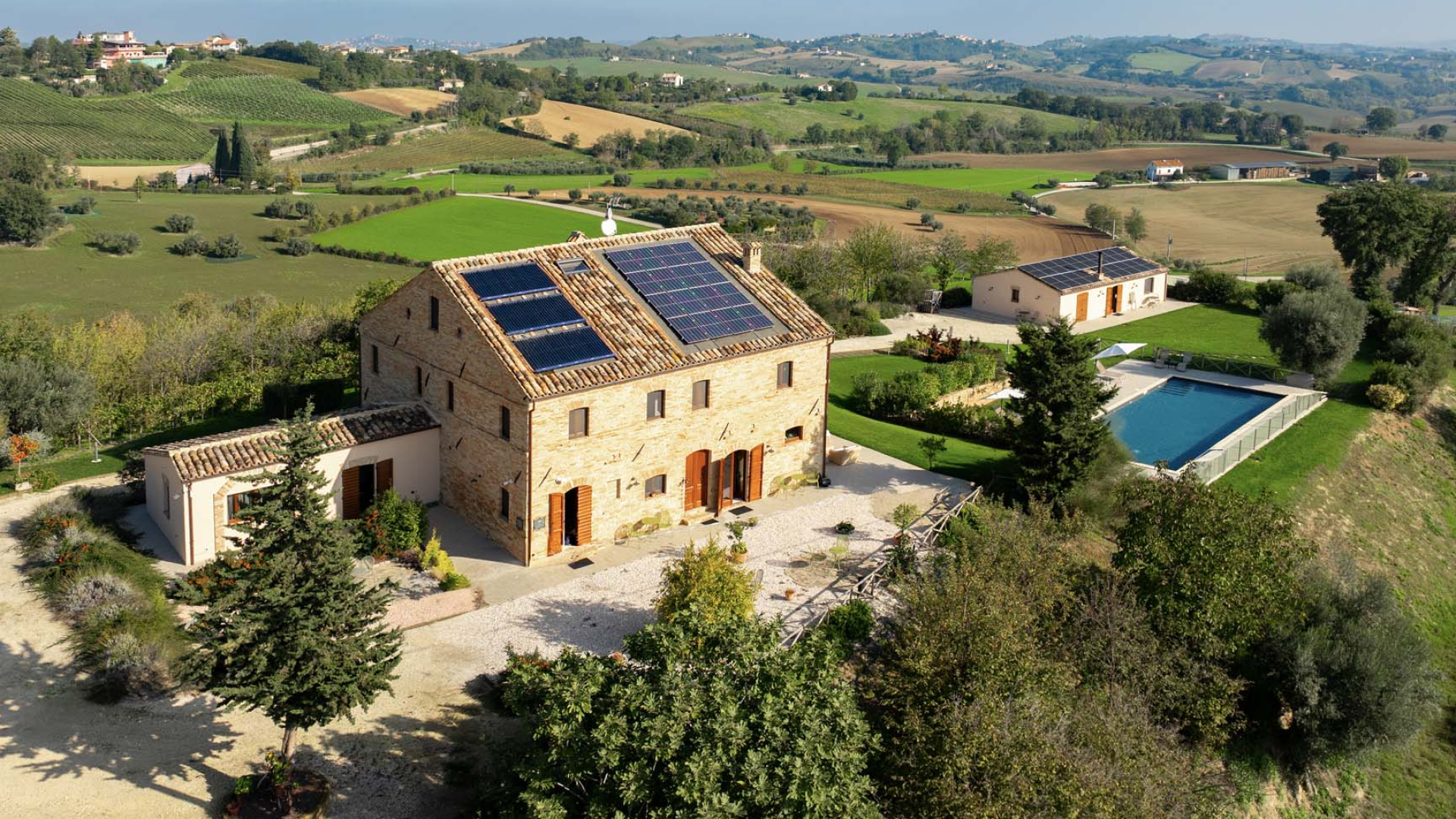 FARMHOUSES FOR SALE IN MARCHE