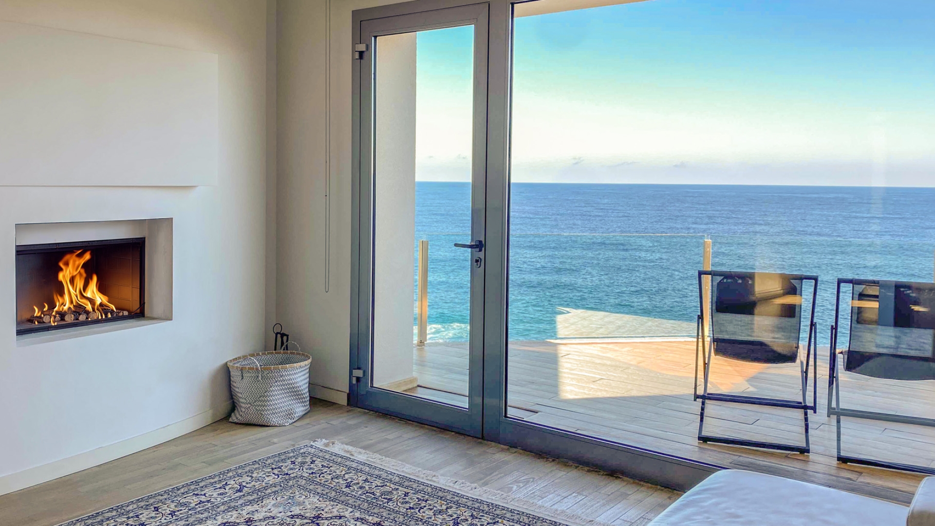 WATERFRONT SEA-VIEW HOUSES, VILLAS FOR SALE IN SICILY