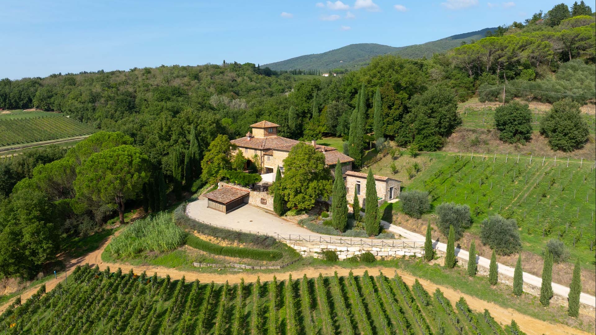 FARMHOUSES FOR SALE FLORENCE, LUXURY COUNTRY ESTATES TO BUY FLORENCE 