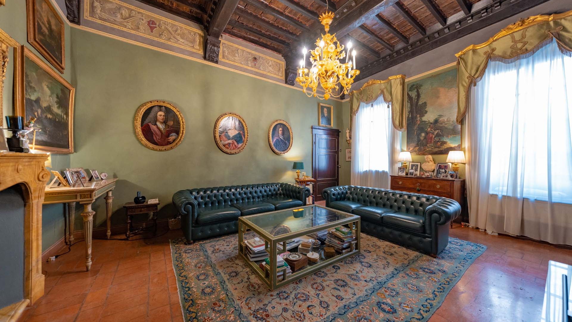 APARTMENTS FOR SALE IN SIENA, LUXURY FLATS,  PROPERTY FOR SALE SIENA HISTORIC CENTRE