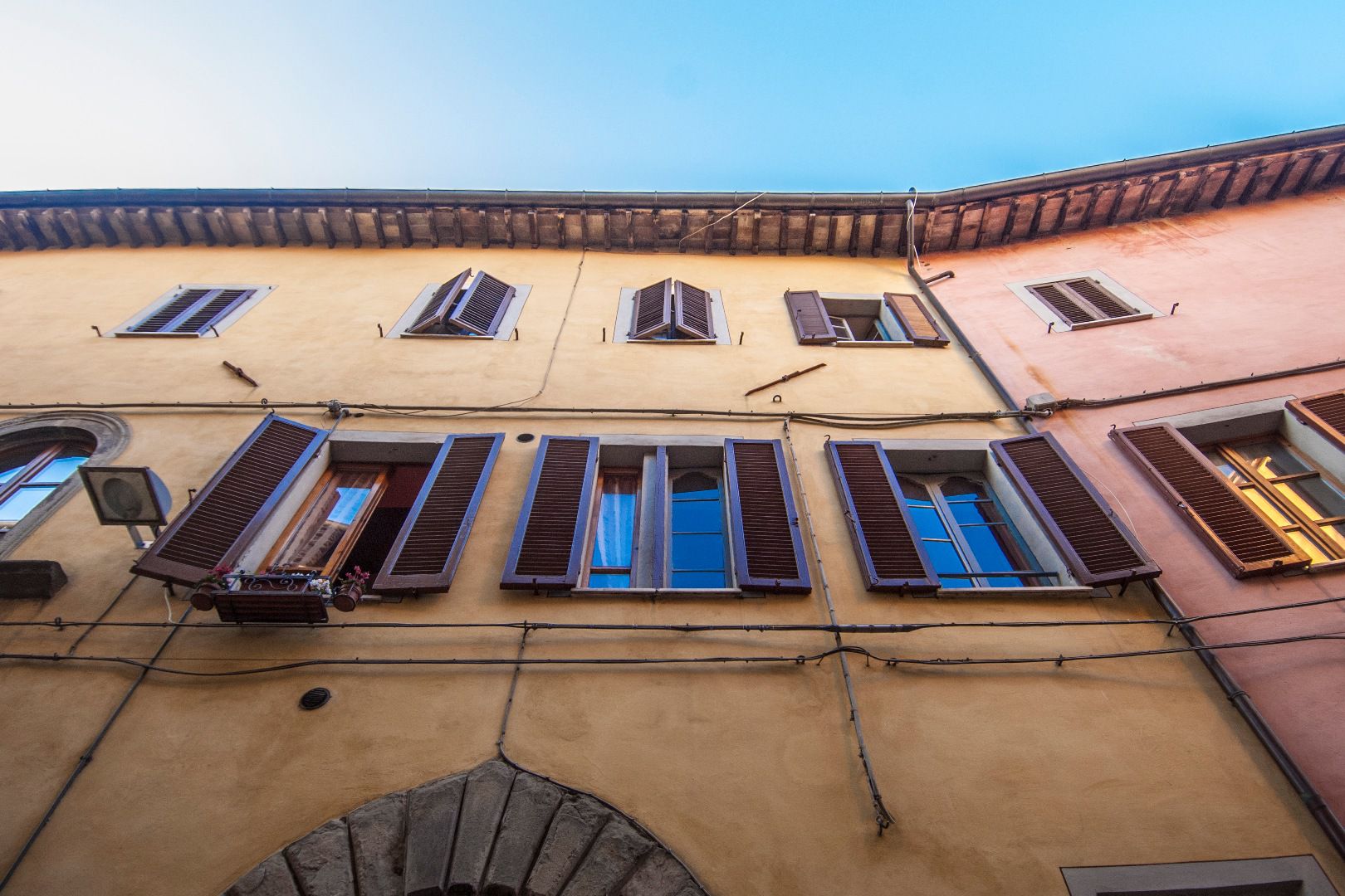 CONDO AND CO-OP APARTMENTS IN ITALY FOR SALE