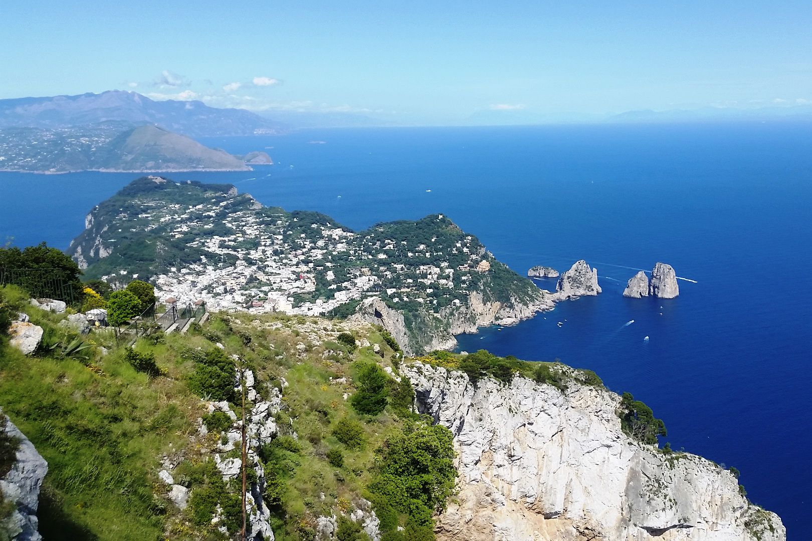 VILLA FOR SALE IN CAPRI ISLAND - Waterfront villa and luxury seaview property in Capri