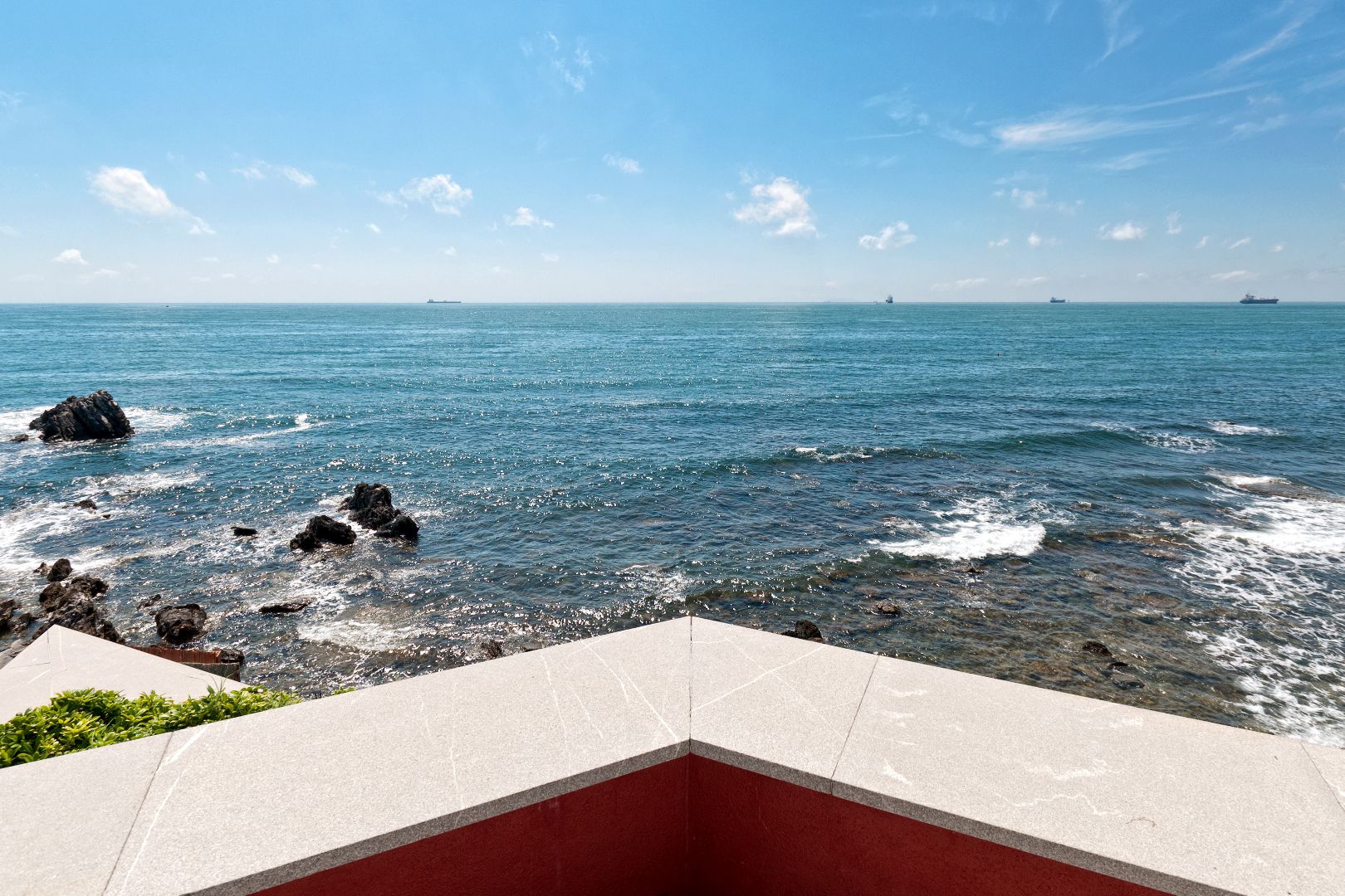 SEAFRONT VILLAS AND WATERFRONT HOMES FOR SALE IN TUSCANY