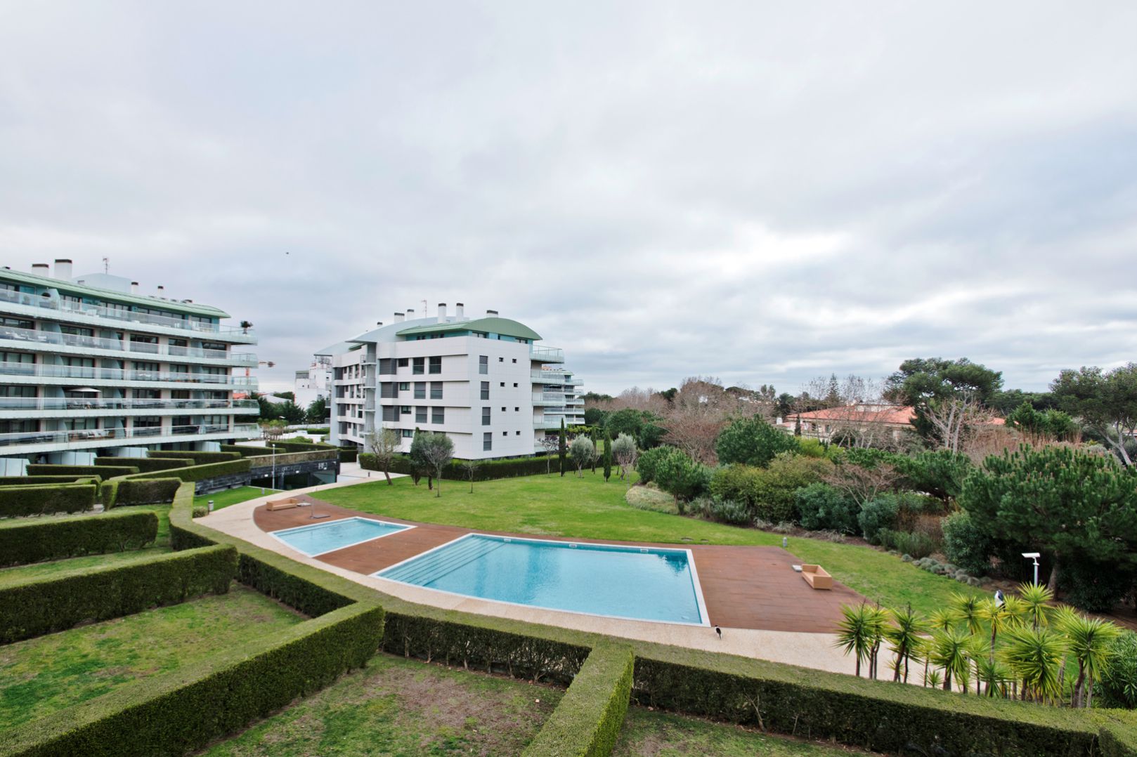 PORTUGAL - LUXURY HOUSES AND VILLAS FOR SALE