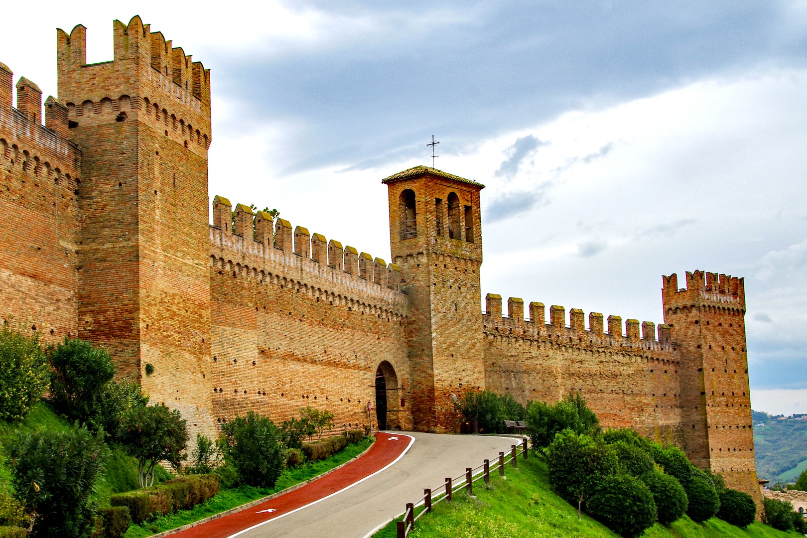 PESARO URBINO - PROPERTIES FOR SALE IN LE MARCHE, ITALY