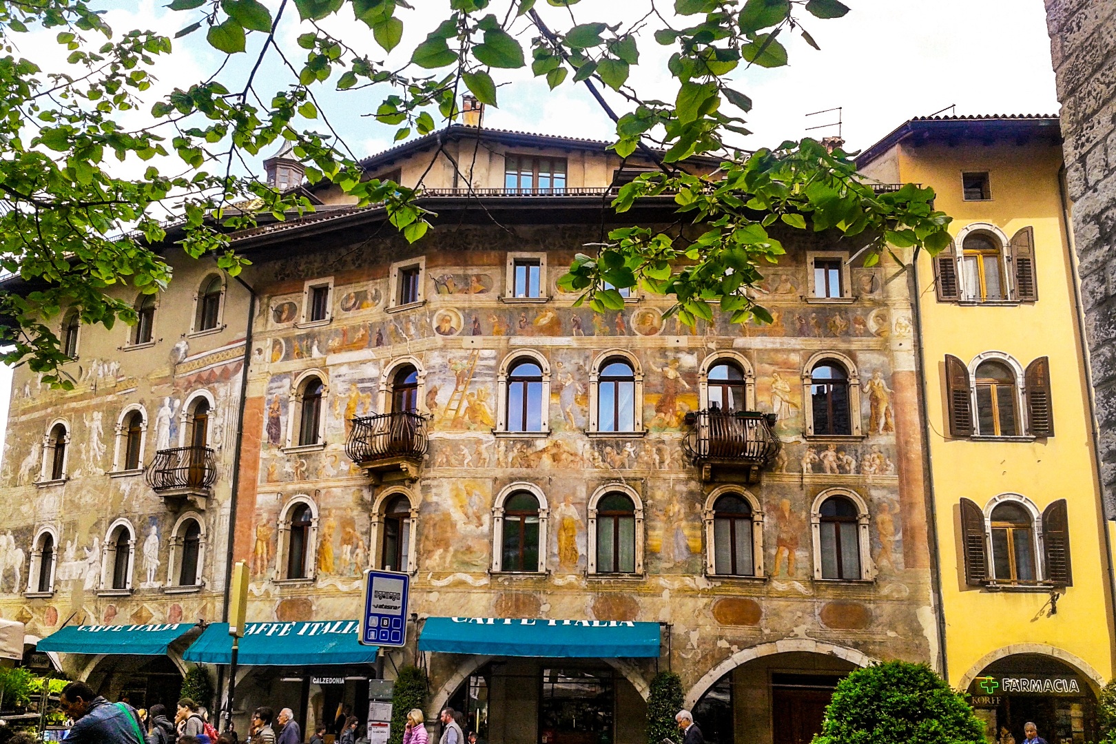 TRENTO - CHALETS, VILLAS AND WINE ESTATES FOR SALE