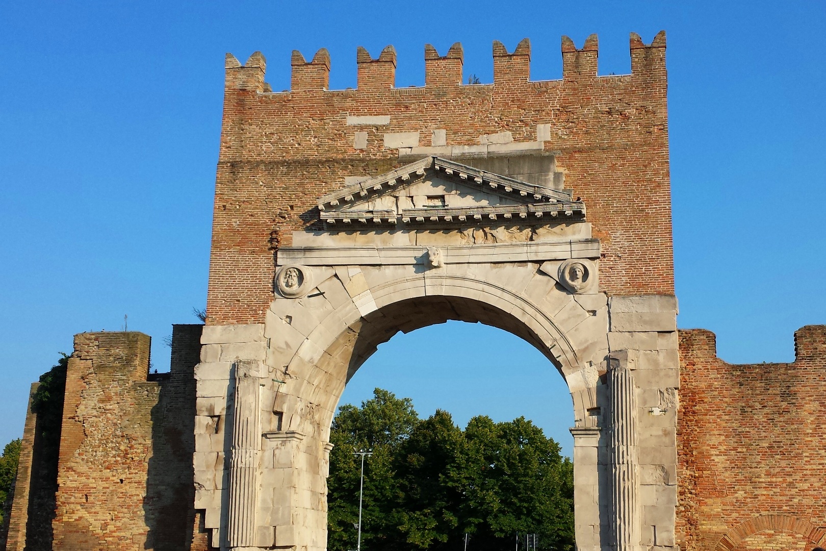 RIMINI - SEAVIEW PROPERTY FOR SALE